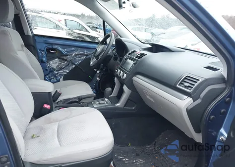 2017 Subaru Forester 2.5I из США, поврежденный, VIN JF2SJAACXHH549661